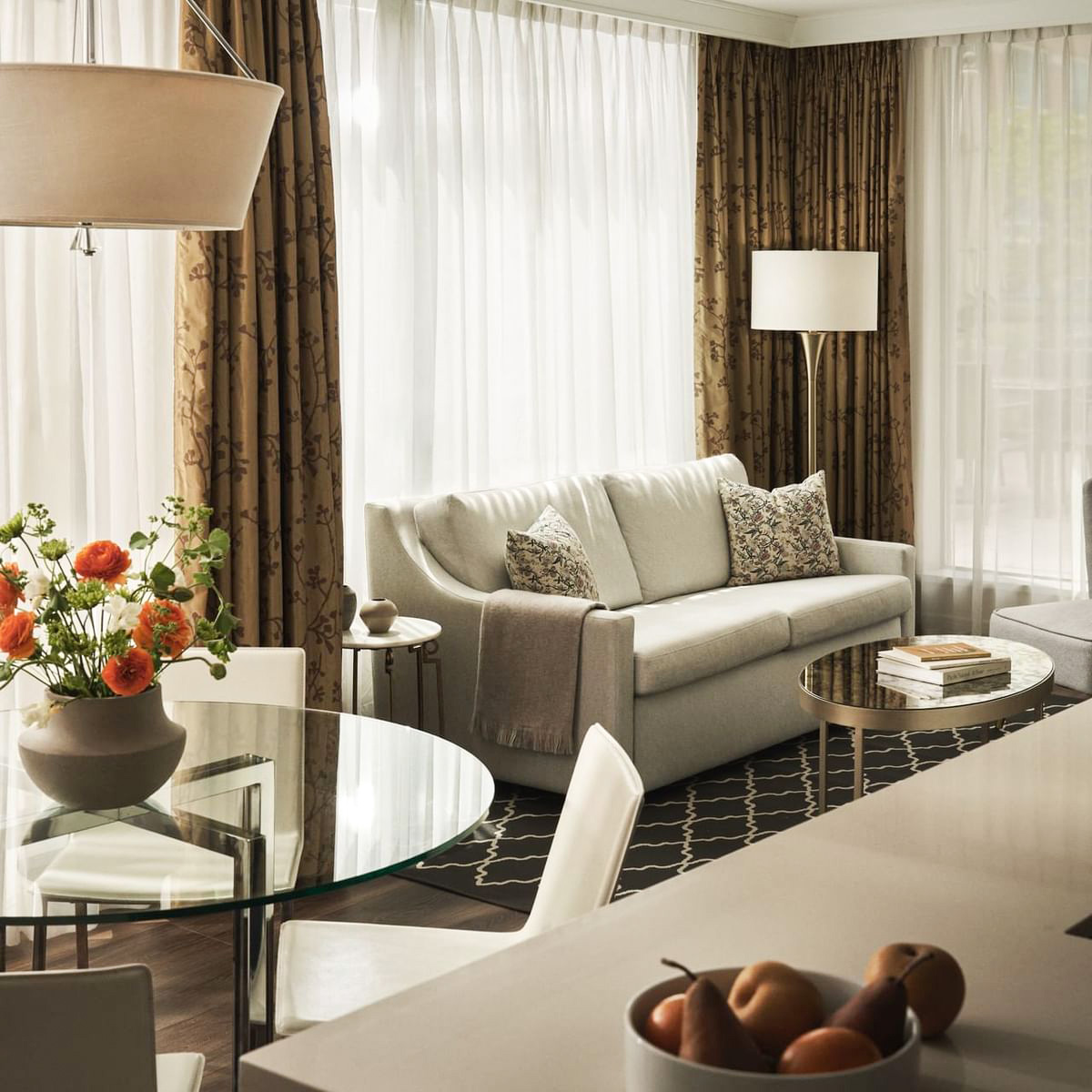 L'Hermitage Hotel &mdash; Vancouver, BC